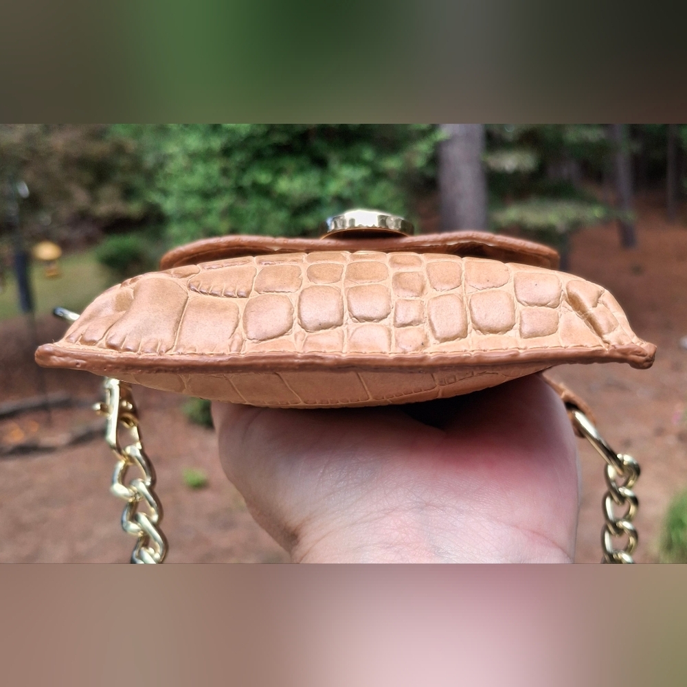 Michael Kors Tan Leather Croc-Embossed Mini Belt Bag Size M/L - Picture 5 of 11